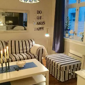 Line I Smauet , Bergen Norway